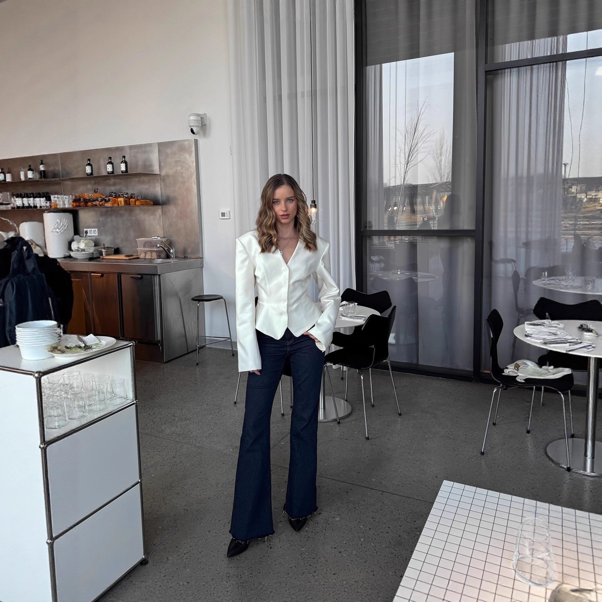 Veraworn "Urban Serenity" Sculpted Cropped Jacket | 2026 Spring Essential